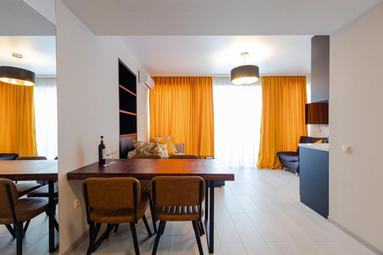 The Spot Apartments - Orbi Beach Tower Batumi Bagian luar foto