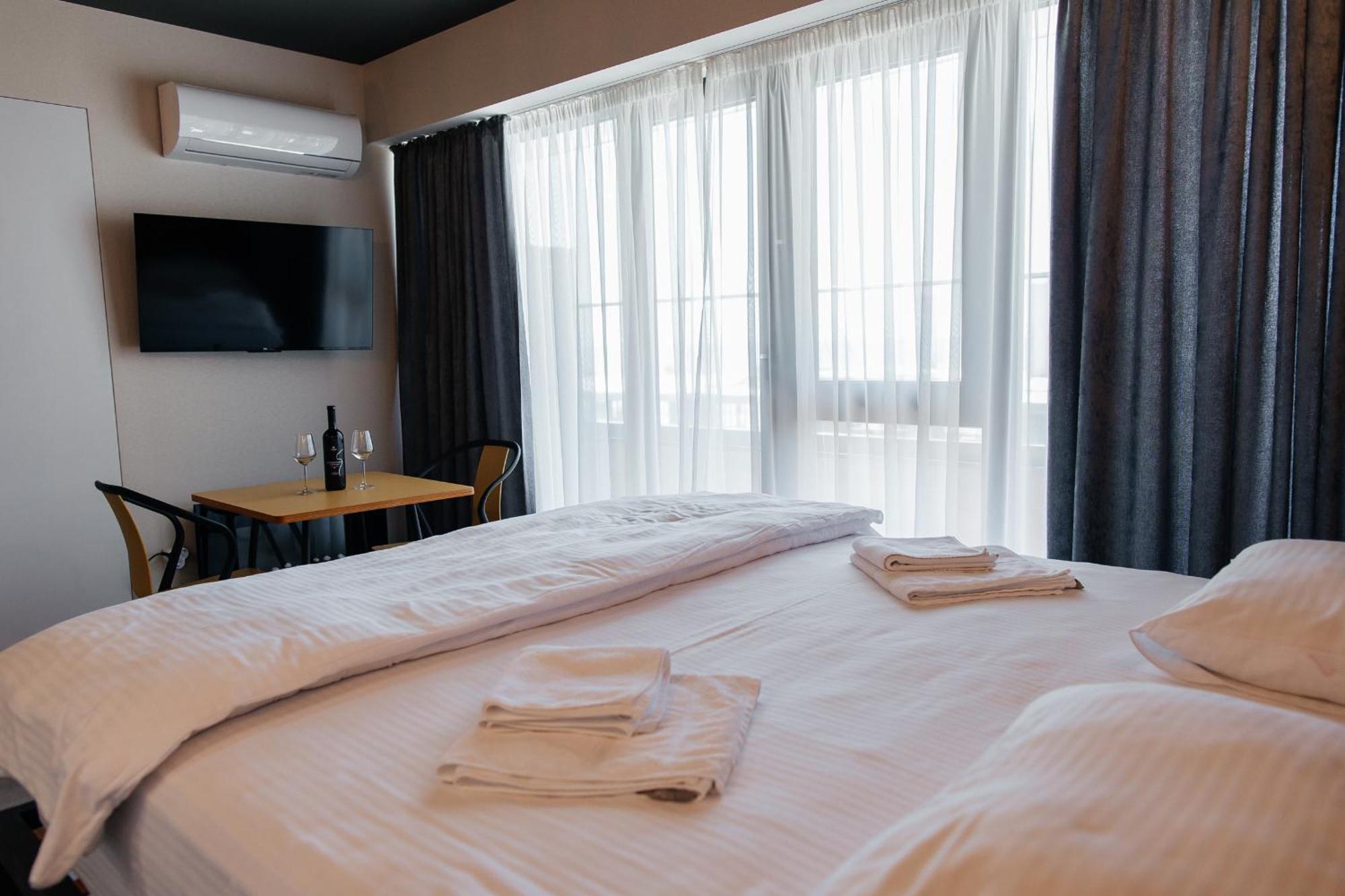 The Spot Apartments - Orbi Beach Tower Batumi Bagian luar foto