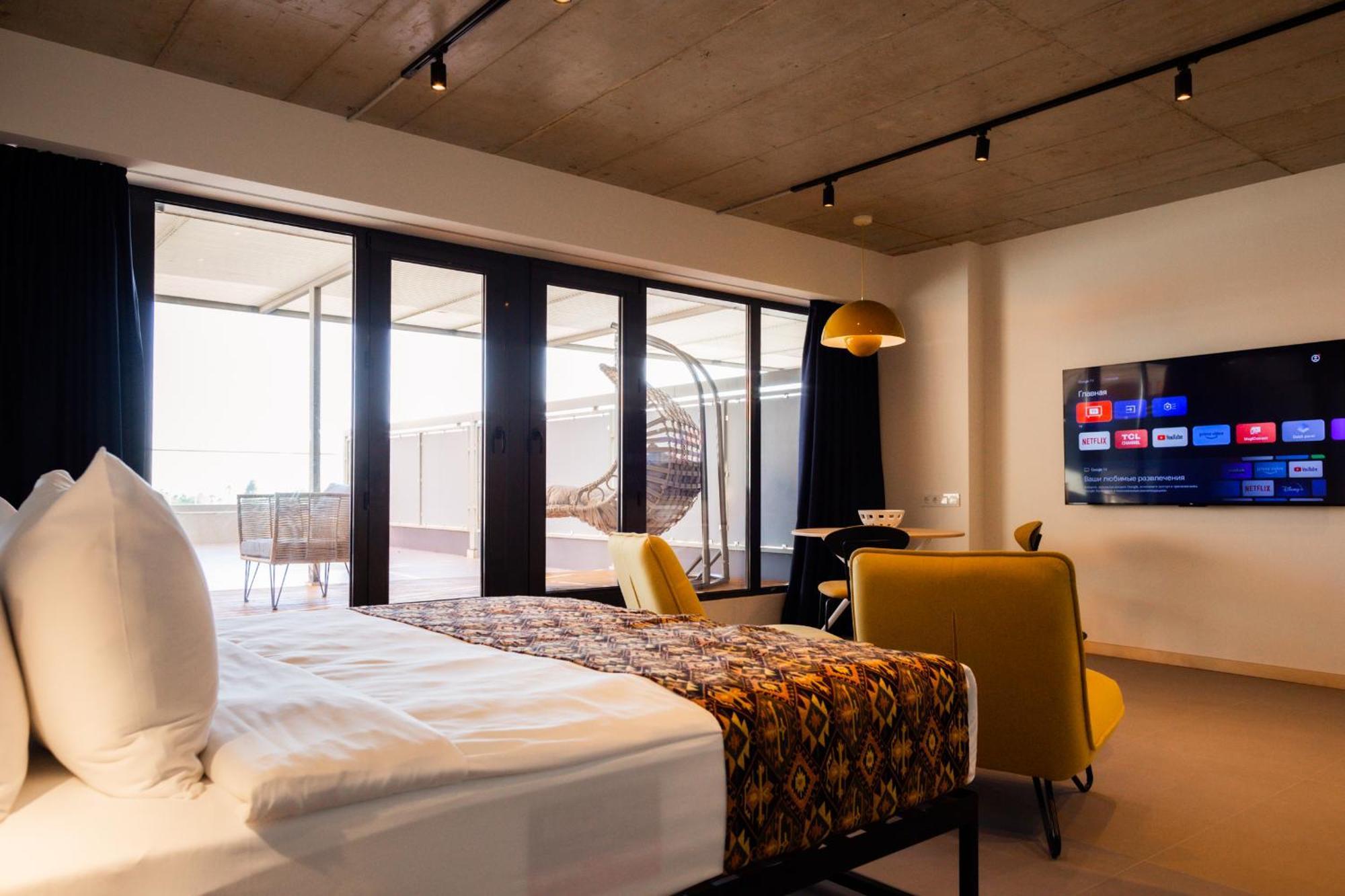 The Spot Apartments - Orbi Beach Tower Batumi Bagian luar foto